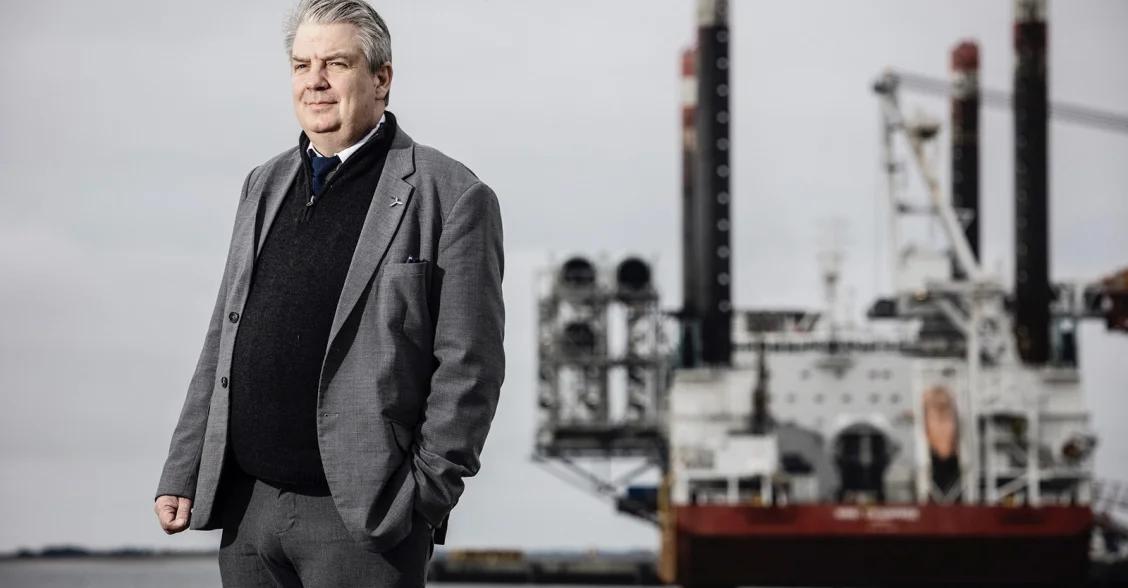 Web PE Dennis Jul P 2025 041