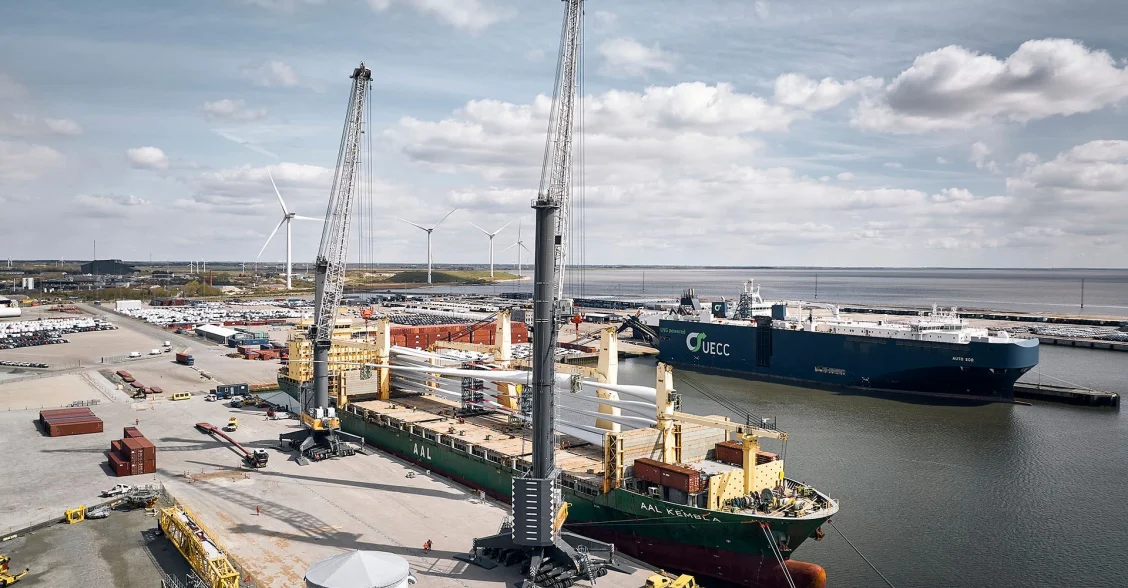 Aal Kembla Kran Liebherr EH Drone M3p apr24 007